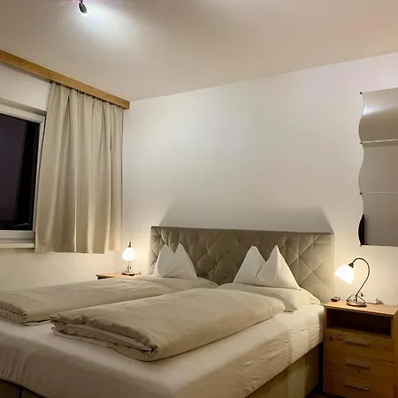 Alm-lodge Ski-inski-out Апартаменты